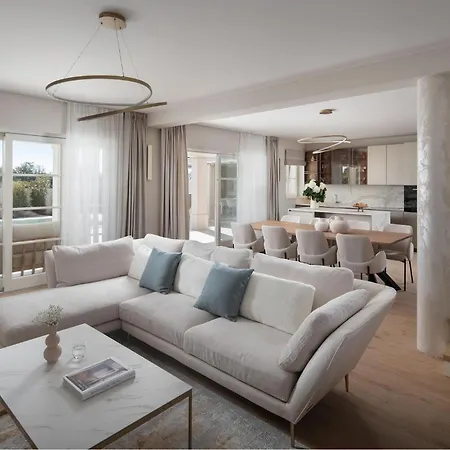 4 Bedroom Gorgeous In