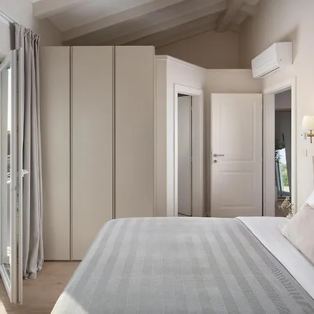 4 Bedroom Gorgeous In Žminj