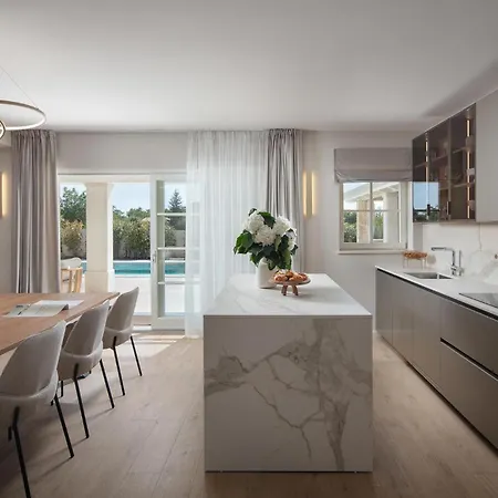 Semesterbostad 4 Bedroom Gorgeous In