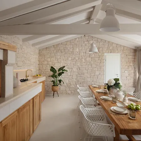 Holiday home 4 Bedroom Gorgeous In *
